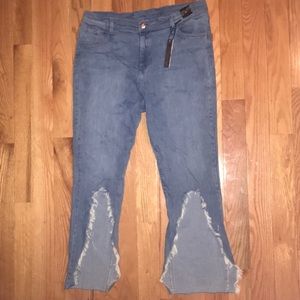 2X  XL Encore Jeans Open Distress Shin